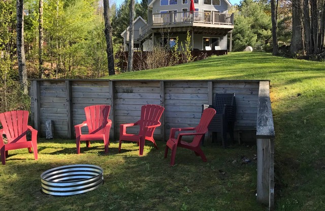 Spacious 5 Bed Waterfront Home! Book your Vacation now!