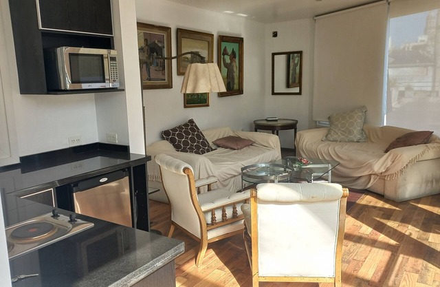 Spacious 5-bedroom house with AC and WiFi in gorgeous San Telmo, Buenos Aires.
