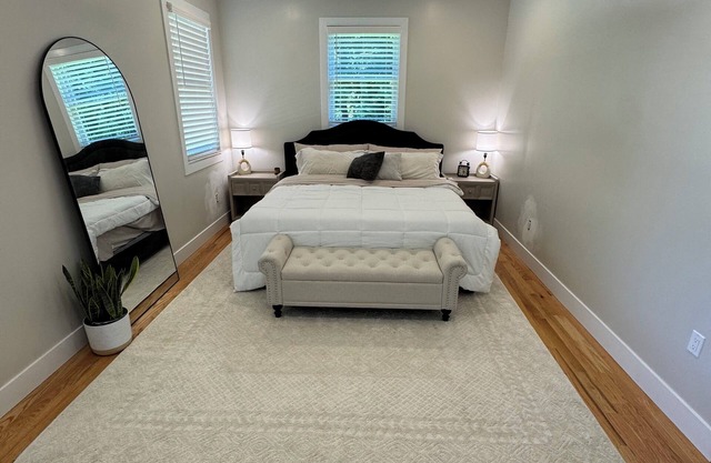 Spacious 5-bedroom house in welcoming Madison with fitness room