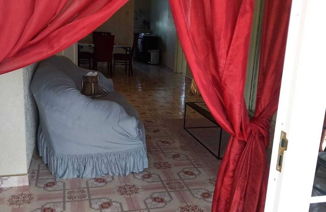 Spacious 5-bedroom estate in serene Spanish Town with WiFi, AC