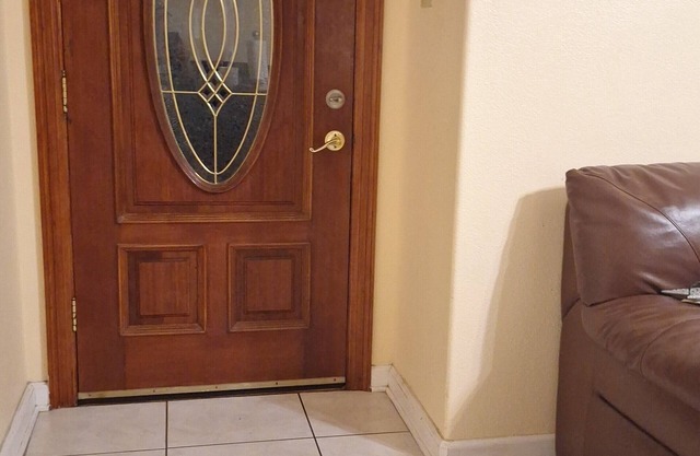 Spacious 5-bedroom house with WiFi and AC in delightful New Orleans