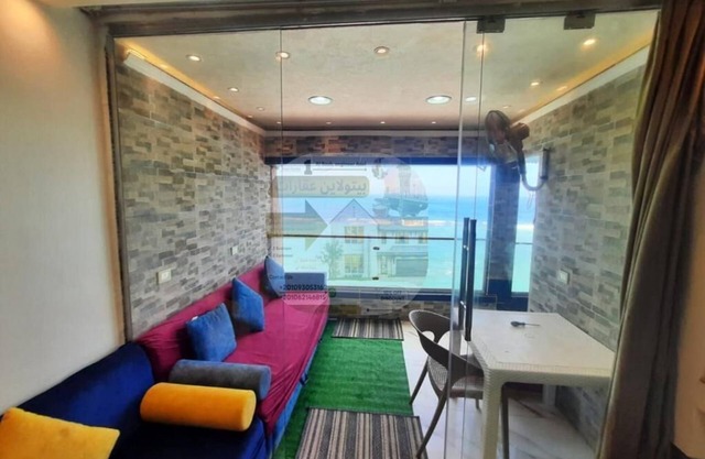 Spacious 6-bedroom apartment in delightful Alexandria with WiFi, AC