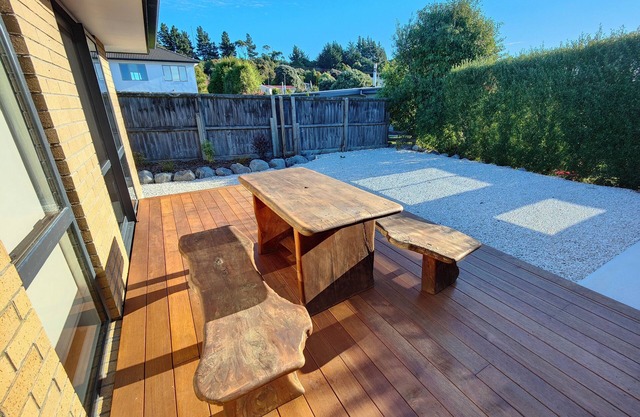 Spacious 6-Bedroom Home with Mountain Views, WIFI, Decks & Ample Parking