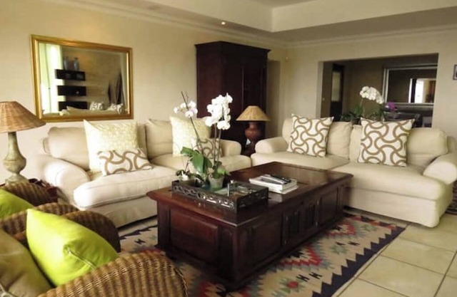 🏡 Spacious 650m2 Holiday Home with Sea Views, Private Studio & Full-Time Staff