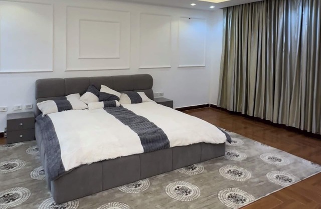 Spacious 7-bedroom house in charming Addis Ababa with WiFi
