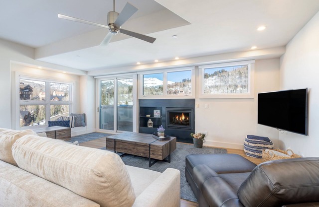Spacious and Bright Penthouse at the Peaks in Mountain Village