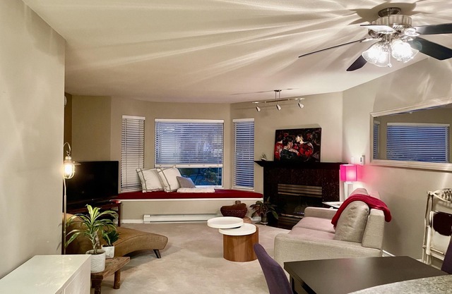 ➥ Spacious and beautiful Condo with many amenities