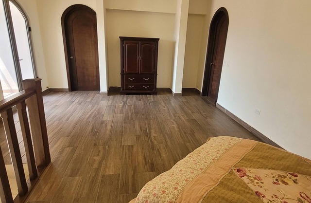 Spacious and beautiful 3-bedroom house with WiFi and AC in charming Saltillo