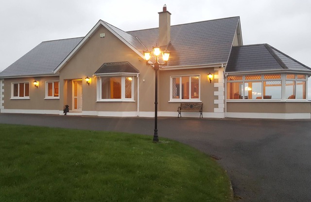 Spacious and bright family friendly home, safe and secure in central location.
