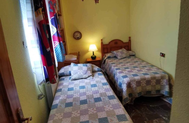 SPACIOUS AND COMFORTABLE HOUSE IN HERITAGE CITY: MURALLAS DE ÁVILA