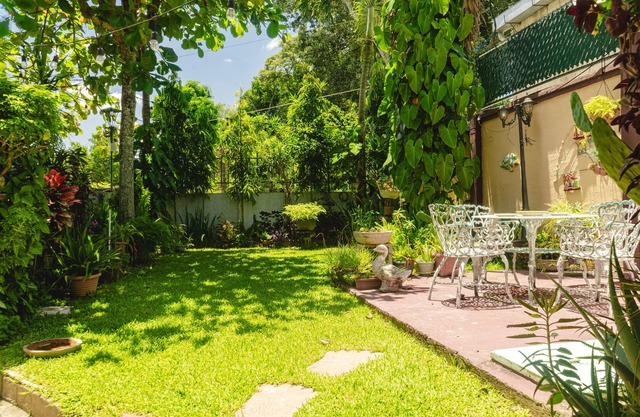 Spacious and cozy house with large terraces and gardens for Vacations