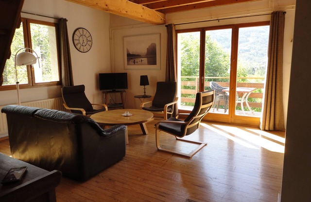 Spacious apartment in chalet with a beautiful view!
