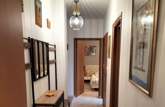 Spacious apartment near train station
