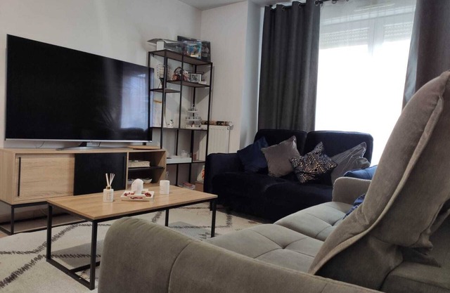 Spacious apartment with free outdoor parking