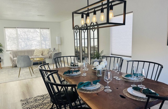 Spacious centrally located family home in Sparks Nv !