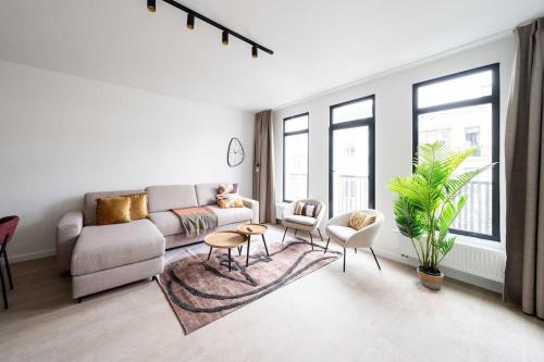 Spacious City Getaway for 8 in Antwerp