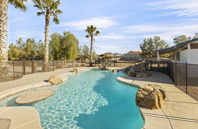 Spacious Desert Getaway! 5BR w/Casita, Endless Yard/Patio, EV, Pool, Game Room