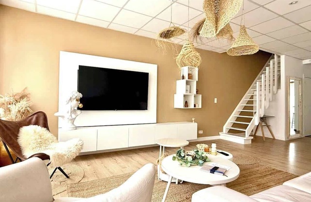 Spacious duplex in the center of Bastogne "Onikos rooms"