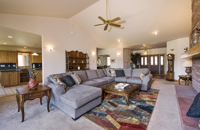 Spacious Home-Mountain & Valley Views - Dark Sky