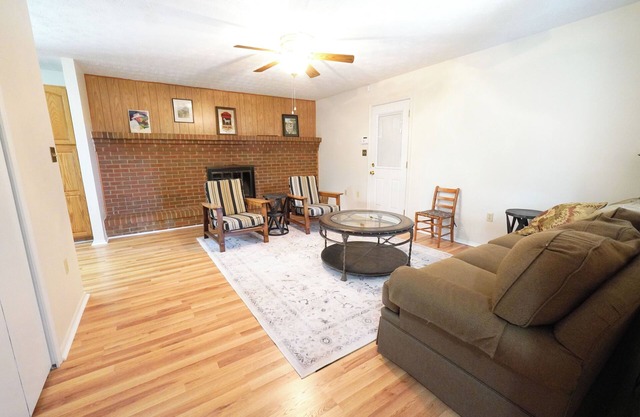 Spacious Home Near WEC, The Roberts Center and Wilmington College