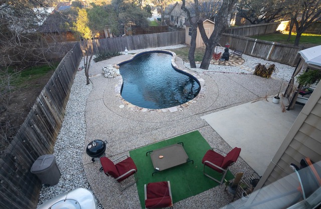 Spacious Home with a pool near Sea World, Six Flags & Aquarium
