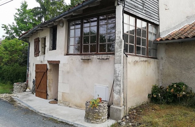 spacious house with garden above ground pool in small, quiet hamlet