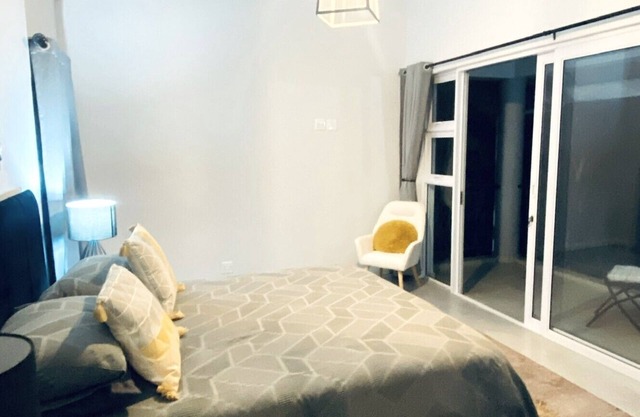 Spacious modern apartment