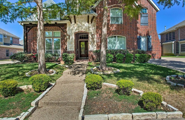 Spacious Murphy Retreat w/ Pool & Hot Tub!