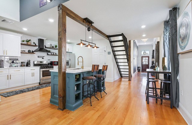 Spacious&New 3 BR House, Free parking, near treme