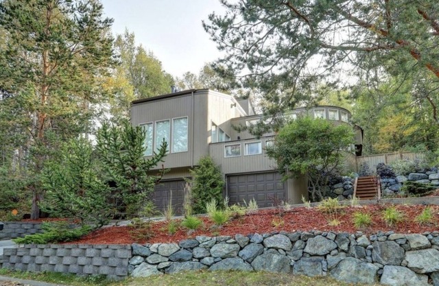 Spacious Oceanview with amazing kitchen!