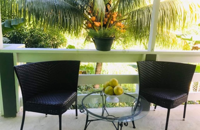 Spacious one bedroom apartment in a quiet Castries Suberb