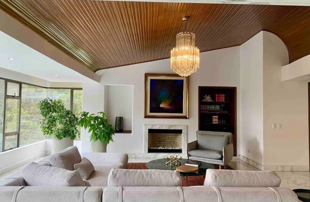 Spacious pent-house in exclusive zone of Bogotá