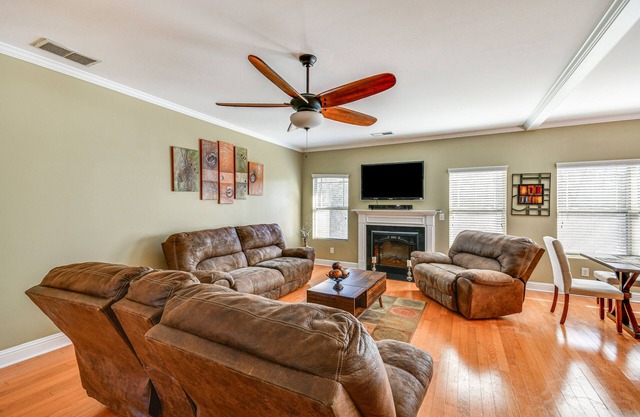 Spacious Phenix City Home ~ 9 Mi to Columbus!