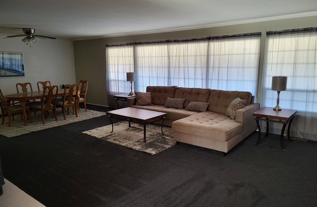 Spacious Red Bluff mid-century ranch style