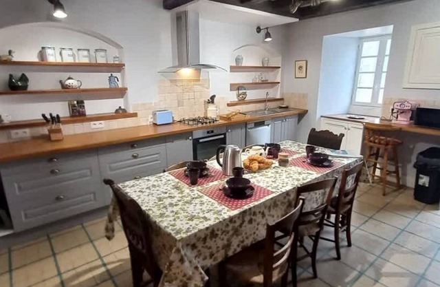 Spacious Thomas house, ideal for 9 people.