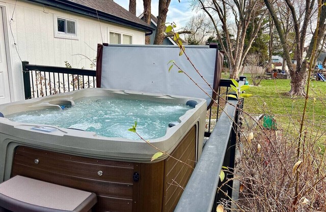 Spacious & Updated Getaway! Pool & Hot Tub 10 Beds
