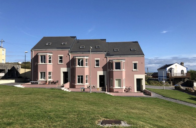 Spanish Cove(TR4) D4 (Sleeps 5) by Interhome