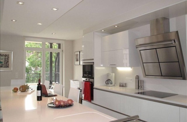 SPATIOUS LUXURIOUS TWO BEDROOMS APARTMENT+BALCONY CHATELAIN