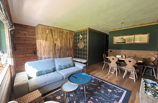 Special offer ! Top location with private parking