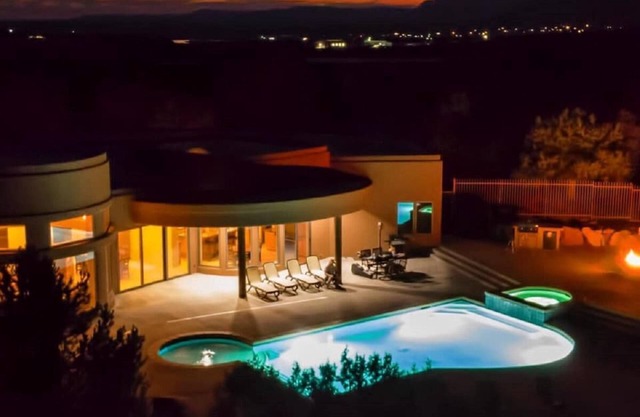 Spectacular Home with Private Pool and Spa and Million Dollar Views