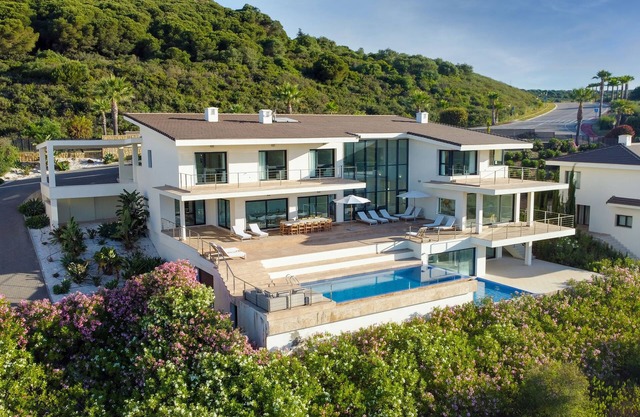 Spectacular luxurious villa with panoramic views