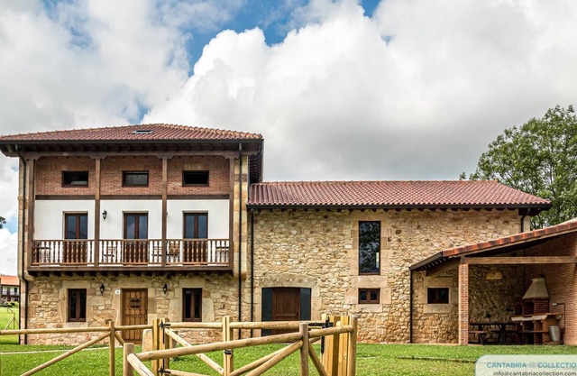 Spectacular rural villa in Cabarceno