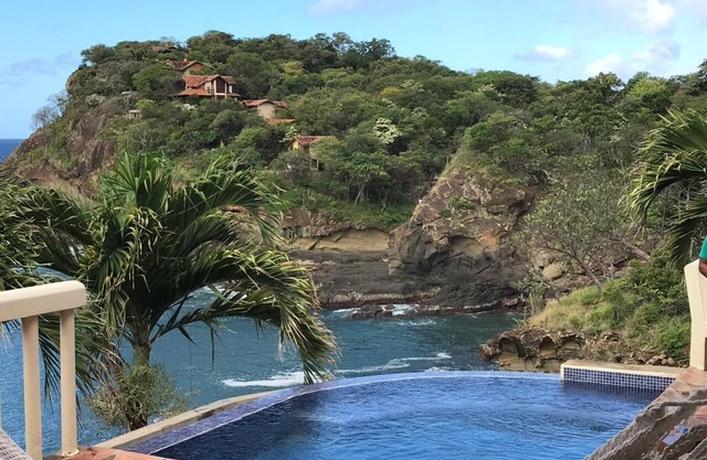 Spectacular views over the ocean at Casa Ezulwini