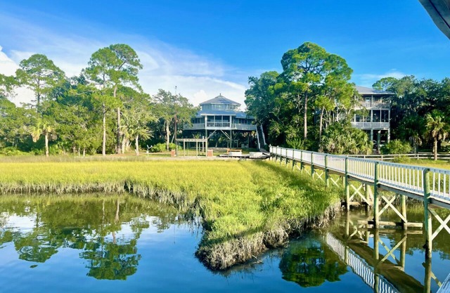 Spectacular Waterfront Property at Cloud 9!