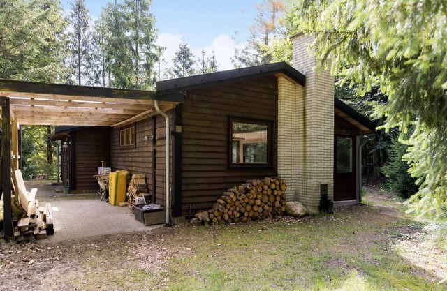 Spend a relaxing holiday in a holiday home north of Sorø.