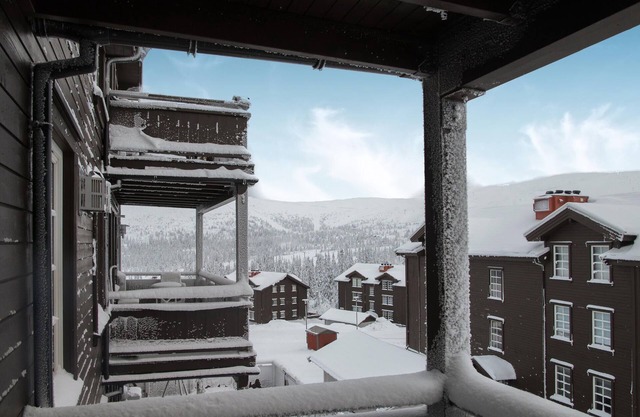 Spend a relaxing vacation in this beautiful and comfortable apartment with mountain view.