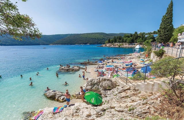 Spend your holiday on the Croatian coast with activities for the whole family.