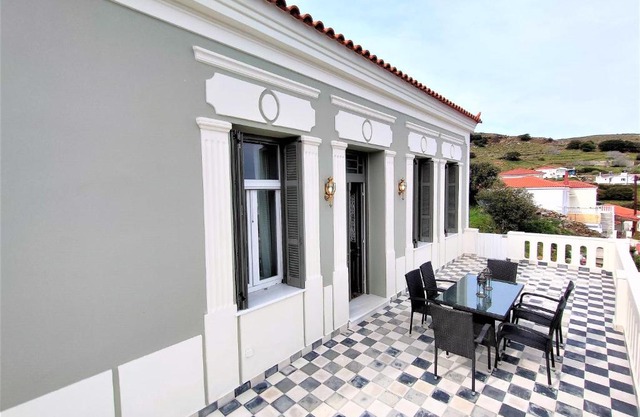 Spiti Sea View Neoclassical House in Stenies