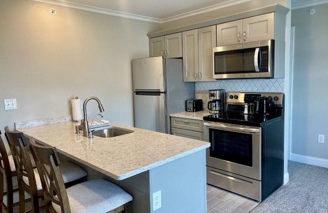 Splash Suites ~Newly Built~ Heart of Bemus Suite #3