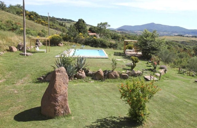 Splendid farmhouse in Val d'Orcia with private swimming pool and sauna
